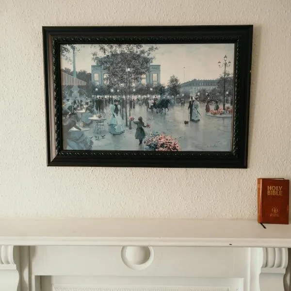 247 Serviced Rooms Self catering, hotell sihtkohas Newport