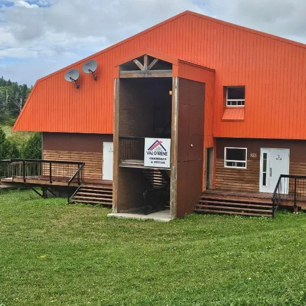 Hébergements Station de ski Val-d'Irène, ξενοδοχείο σε Val-Brillant