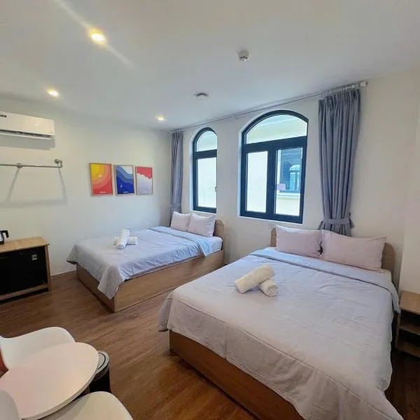 RosyDiamond Hotel Ocean Park 2, hotel v destinaci Hòa Bình