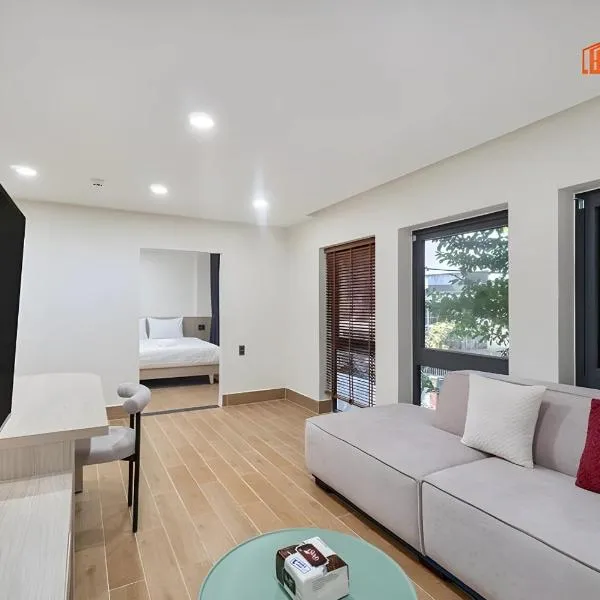 HongHome Nguyễn Cửu Vân，胡志明市的飯店