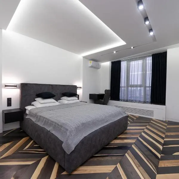 Victory-30 Luxe Apartment City Center, hotel in Kyiv