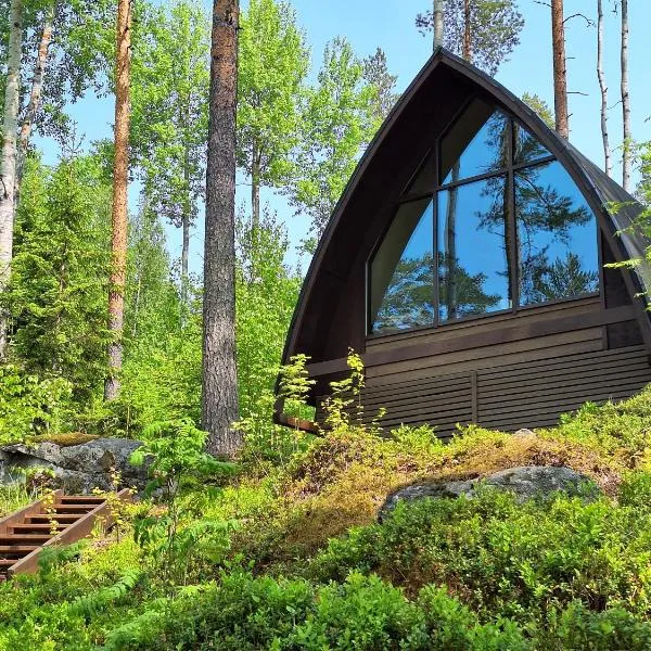 Lumous Forest Hut, Luontovire, hotel in Hankasalmi