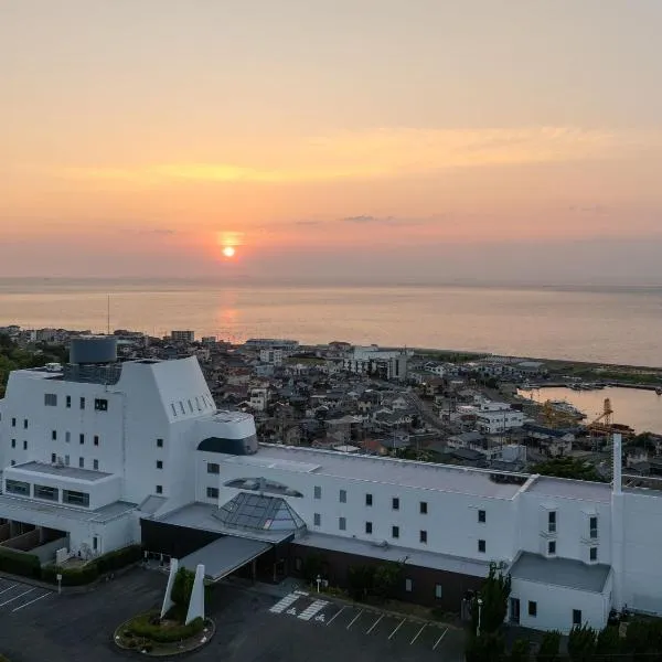 KAMENOI HOTEL Awajishima, hotel in Awaji