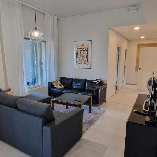 Apartment in seaside Helsinki 83M2 with Sauna boat to Estonia 450 m from apartment, hotel in Helsinki