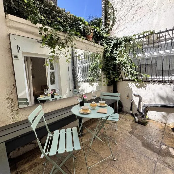 Stylish Entire Apartment with Private Garden in Camden, Central London, hotel in London