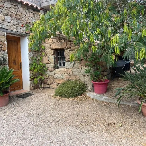 Caseddu di Chjarastella, hotel en Figari