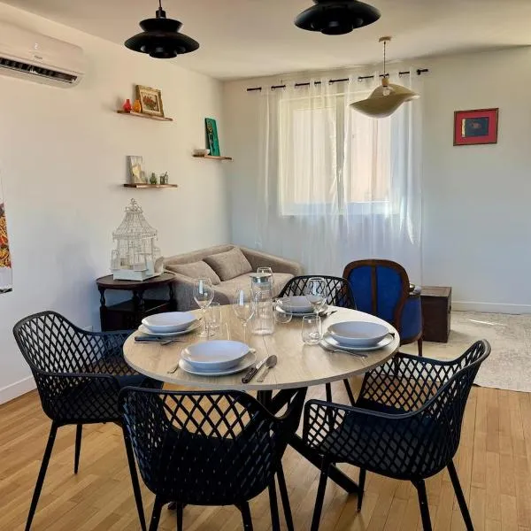 Le Mahuzies 5 - Hypercentre - 2 Chambres, ξενοδοχείο σε Castres