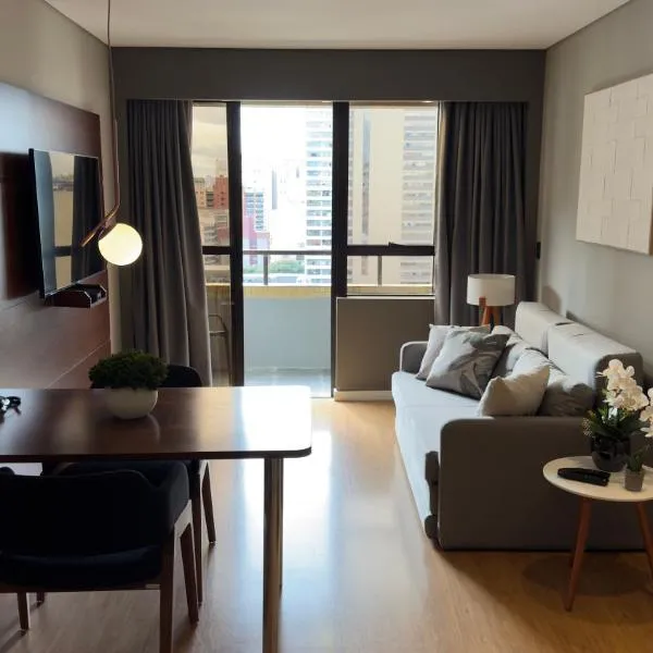 Ótimo apartamento Batel até 4 pessoas! Apartamento em hotel serviço 24h，位于库里提巴的酒店