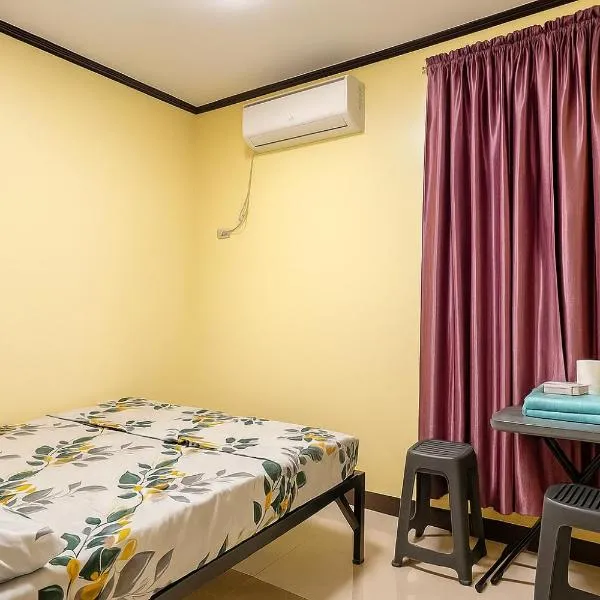 Bahay Domingo Guesthouse, hotel v destinaci Bagac