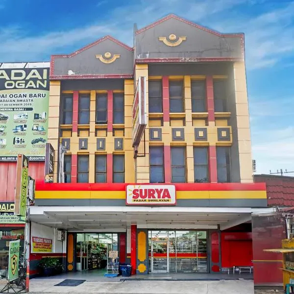 Dancenter Surya Residence 2: Medan şehrinde bir otel