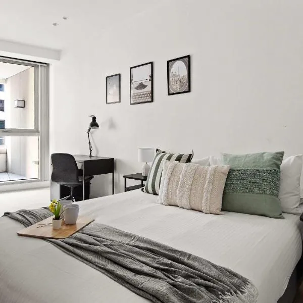 Luxury Stay Near Grand Prix Track, viešbutis Melburne