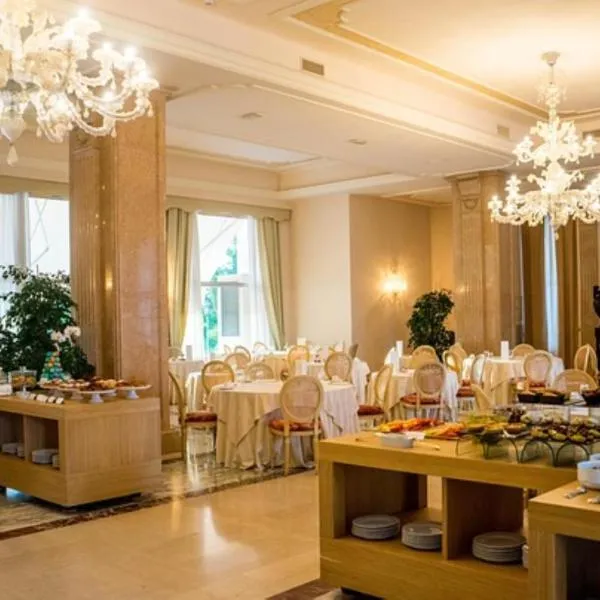 Calabash Luxury Villa New Delhi IGI Airport, hotel in New Delhi