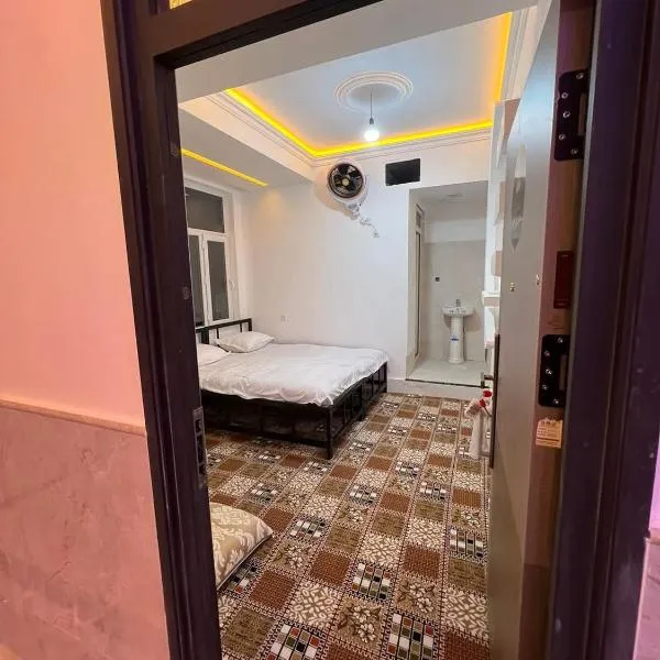 Sameer Khan Guest House, hotel 