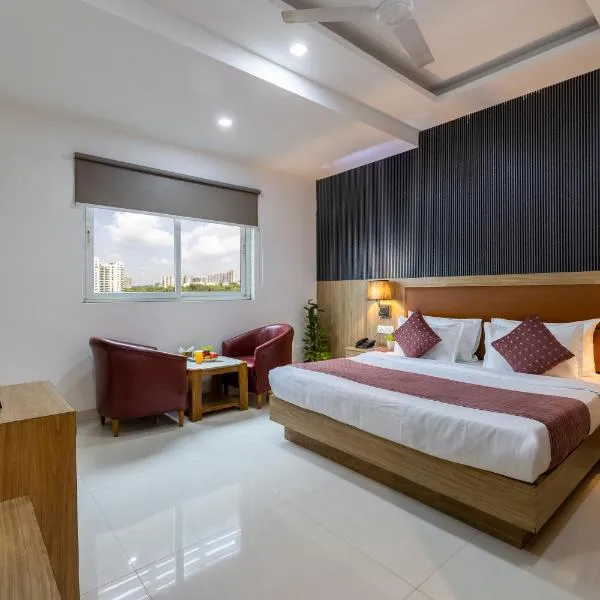 HOTEL CORPORATE SUITE Delhi AIRPORT WITH- FREE AIRPORT PICKUP, hotel in New Delhi