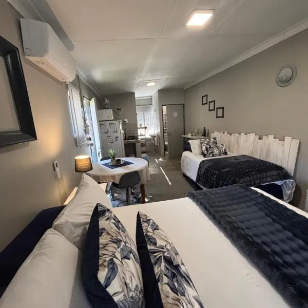 Stellies Accommodation - Room 1, hotel in Keetmanshoop