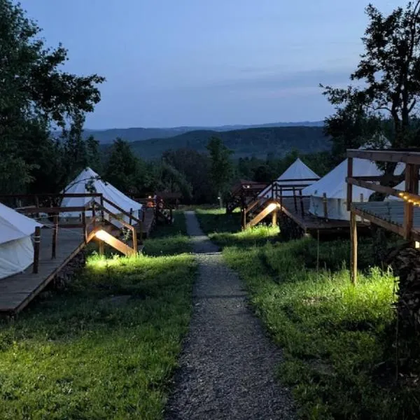 Vaideeni Glamping, ξενοδοχείο σε Izvoru Rece