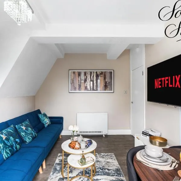 2 Bedroom Apartment By Sovereign Suites Short Lets & Serviced Accommodation in Brighton, hotel in Brighton & Hove
