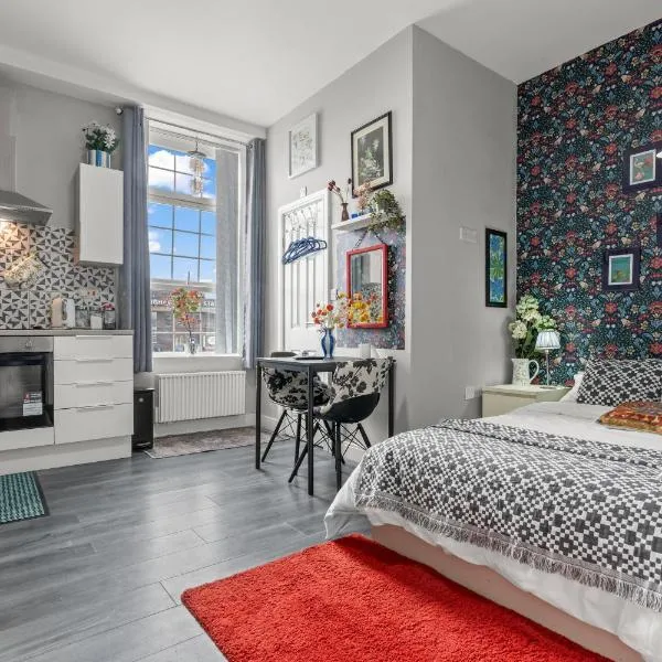 Luxury City Centre Apartment with Netflix & Workspace, hotel u gradu Birmingem