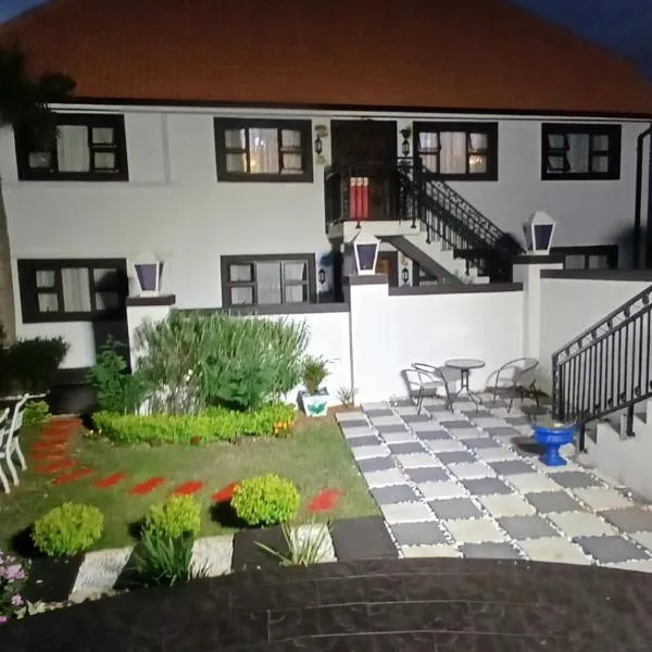 Orca Estate Guesthouse Self-catering Accommodation, hotel v destinaci Durban
