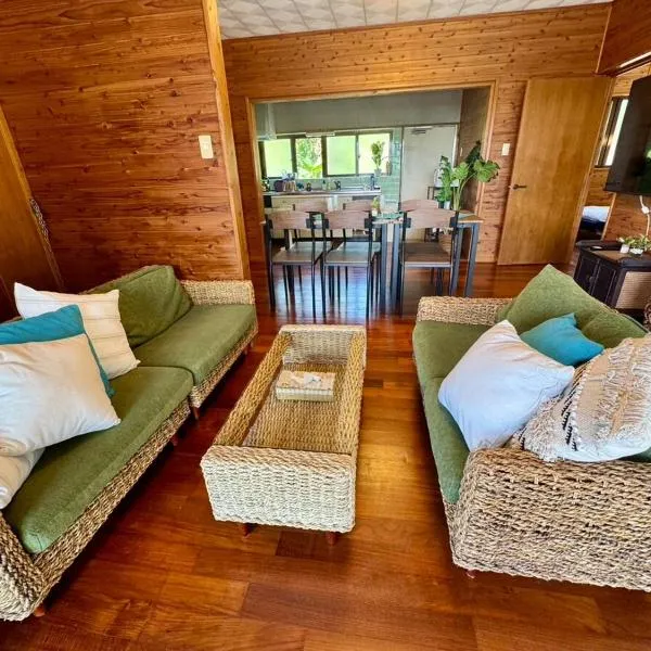 アジアンウッドコテージ, hotel em Motobu