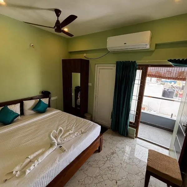 Maison Sakee near Rock Beach White Town, hotel v destinaci Puduččéri