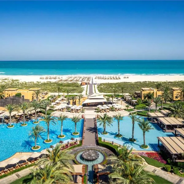 Saadiyat Rotana Resort and Villas, hotel in Abu Dhabi