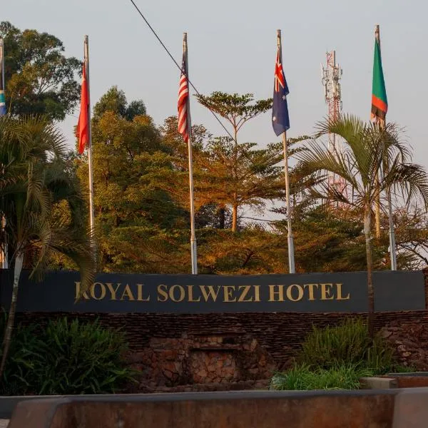 Royal Solwezi Hotel, ξενοδοχείο στο Σολουέζι