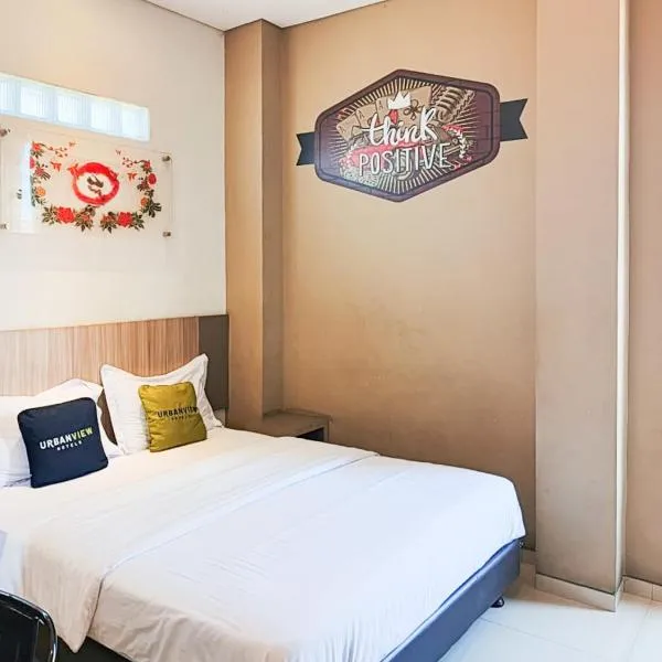 Urbanview Hotel Syariah Graha 8 Bubutan Surabaya, hotel in Surabaya