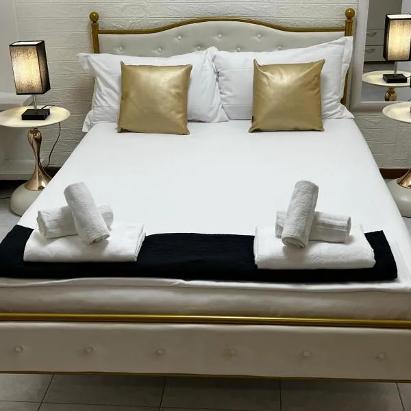 Arryanna Apartment, hotel in Verona