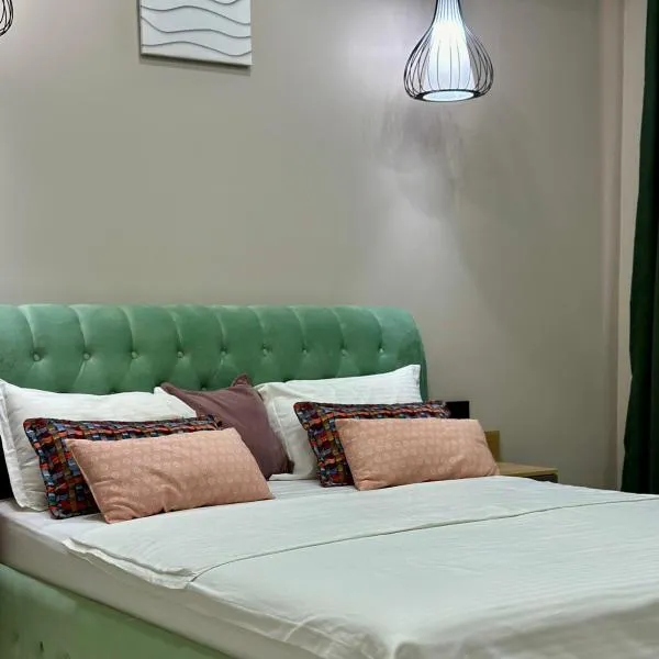 Люксовая Квартира, Hotel in Aqtöbe