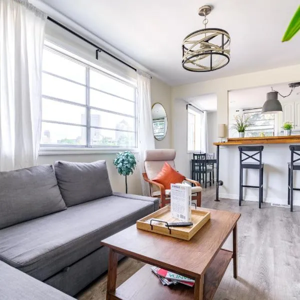 Jungle House Columbus Short North Downtown Free Parking - Steps to Convention Center & Nationwide Arena - 1BR Luxury Home - Sleeps 6 - Over 5,800 Five Star Stays, hotell sihtkohas Columbus