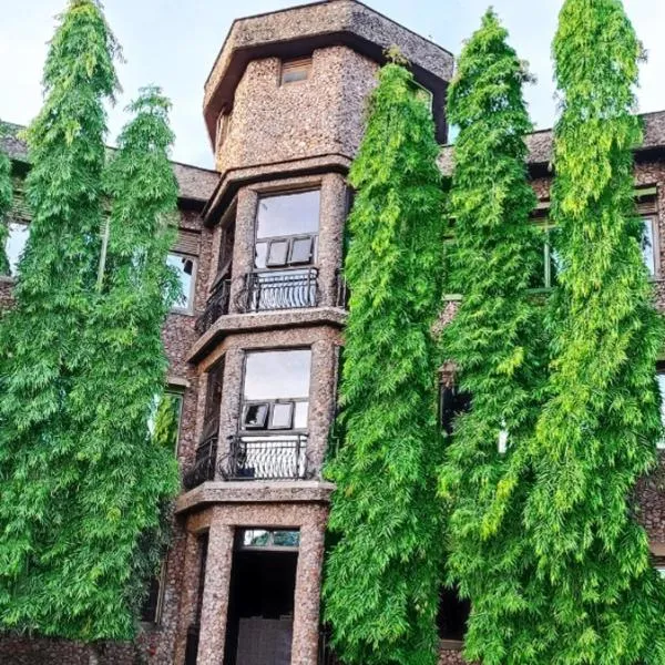 DISCOVERY COURTS HOTEL, hotel in Entebbe