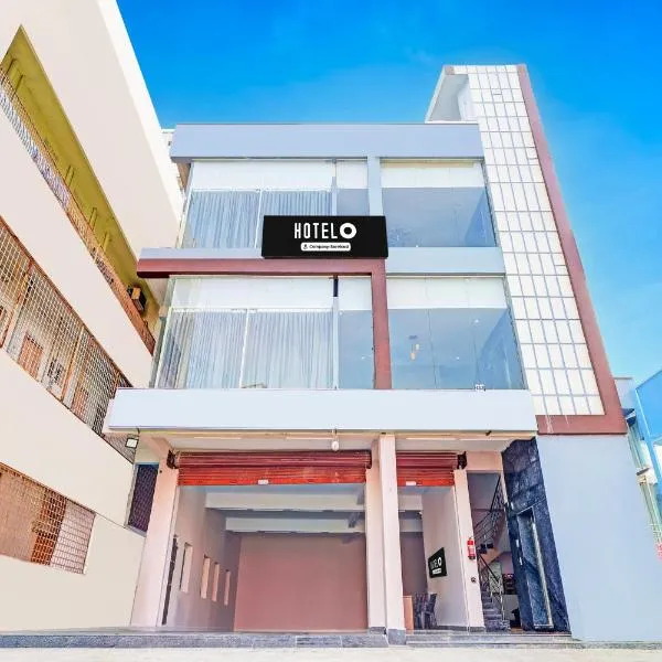 Super OYO Hotel O Ramarvapadu Near ESI Hospital, hotel sa Vijayawada