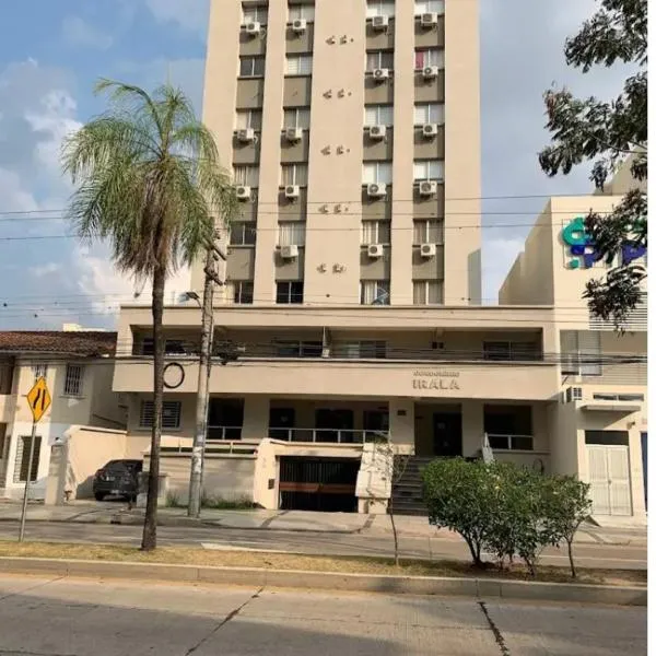 Viesnīca Condominio Irala pilsētā Santakrusa de la Sjerra