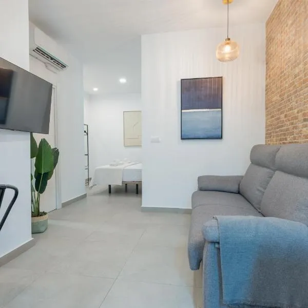 New Cozy Apartment Next To Sta 2, hotel en Sevilla