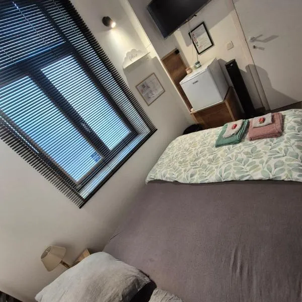 cozy room in the heart of Bruges, hotel in Bruges