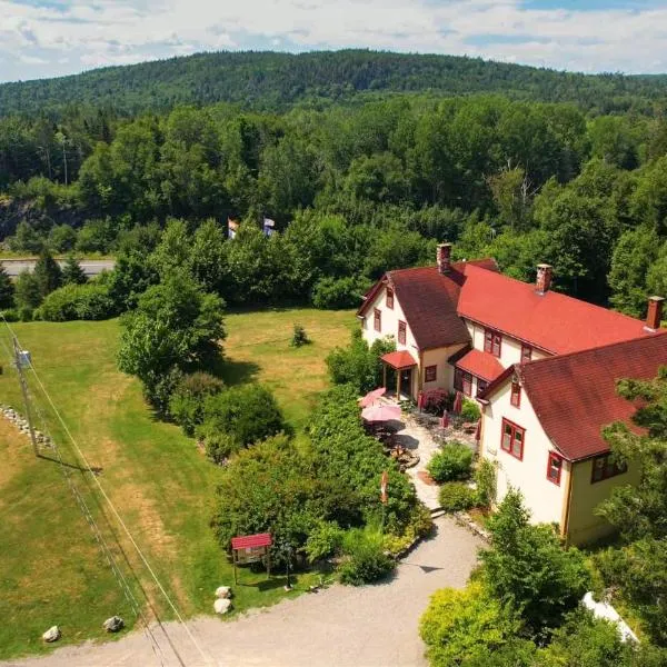 Dominion Hill Country Inn, khách sạn ở Bocabec