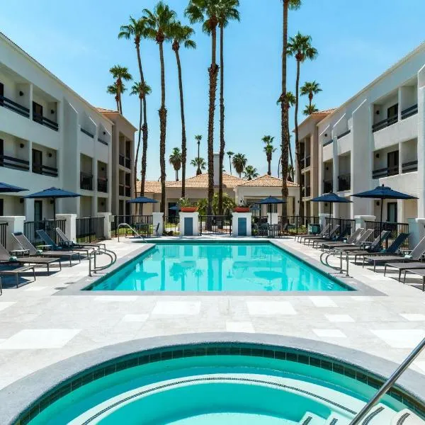 Courtyard by Marriott Palm Springs, hotel v destinaci Palm Springs
