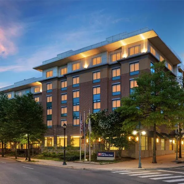 Hilton Garden Inn Shirlington, ξενοδοχείο στο Άρλινγκτον