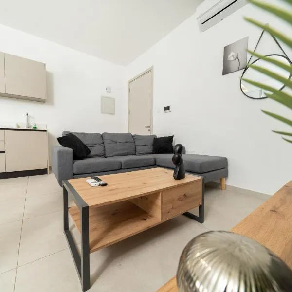 1 bedroom flat in Aglatzia, Hotel in Aglantzia