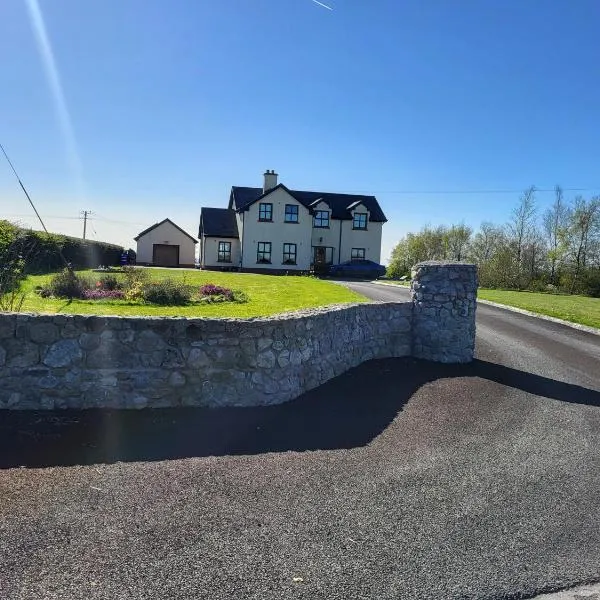 Darogue Farmhouse, hotel a Ballymahon
