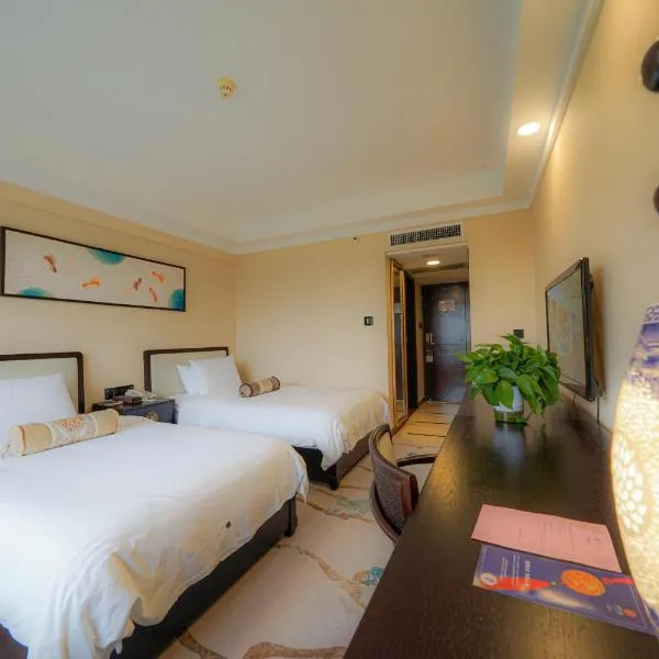 Guangdong Hotel-Free Shuttle & Registration Counter Service during Canton Fair, hotel in Guangzhou