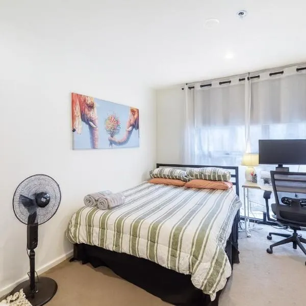 5 Minutes to Melbourne City, Great Location!, hotel in Melbourne