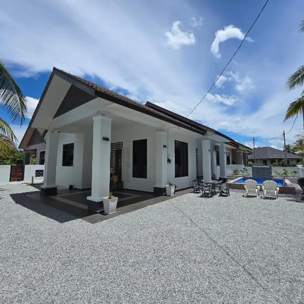 Senjaloka Homestay SWIMMING POOL, hôtel à Bachok