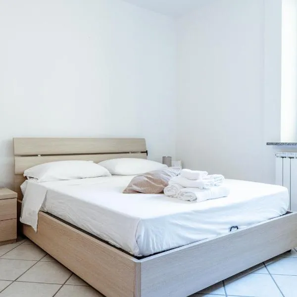 Klara's Home Lago Maggiore e 24 min da Malpensa airport, ξενοδοχείο σε Castelletto sopra Ticino