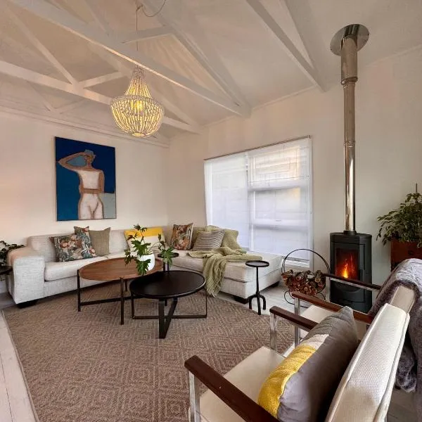 Beach House - by Beach Collection, hotel in Strand