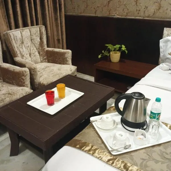 Monarch Residency Gurgaon, hotel v destinaci Gurgáon