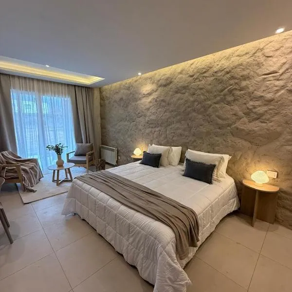 Alcántara Hotel Chacras de Coria, отель в городе Лухан-де-Куйо