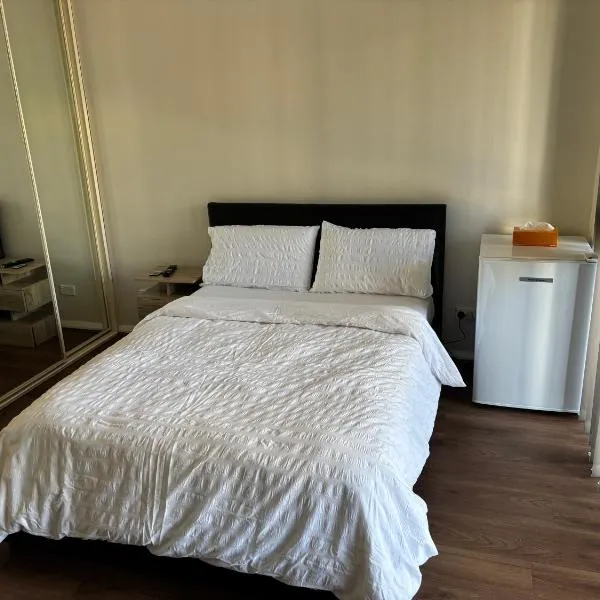 Linkage Cockburn Homestay, hotel en Perth
