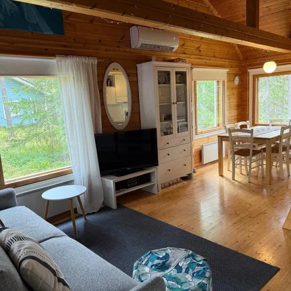 Paritalomökki Pytkynharjussa, hotel in Syöte